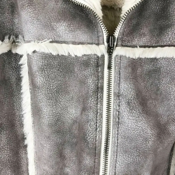Peck & Peck silver-gray faux suede with fleece like lining jacket - Picture 2 of 7